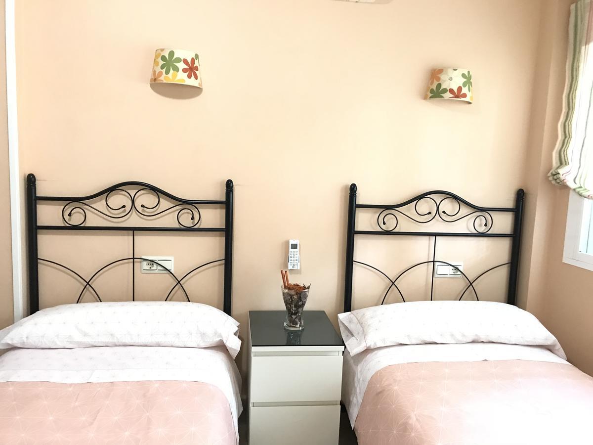 Apartamento Holidays On The Beach Torremolinos Eksteriør billede